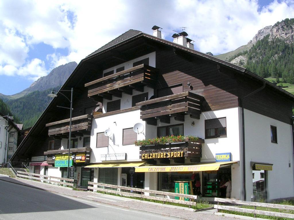 La Casa Duron Apartment Campitello di Fassa Exterior photo